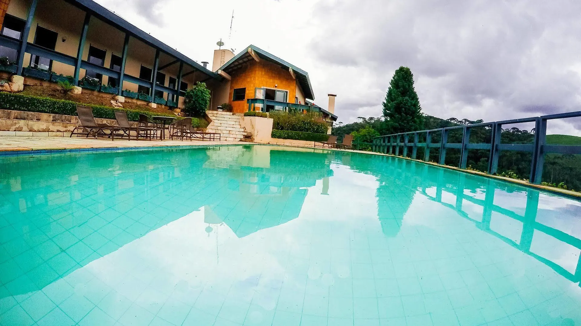Hotel Plaza Inn Week Inn Campos do Jordão